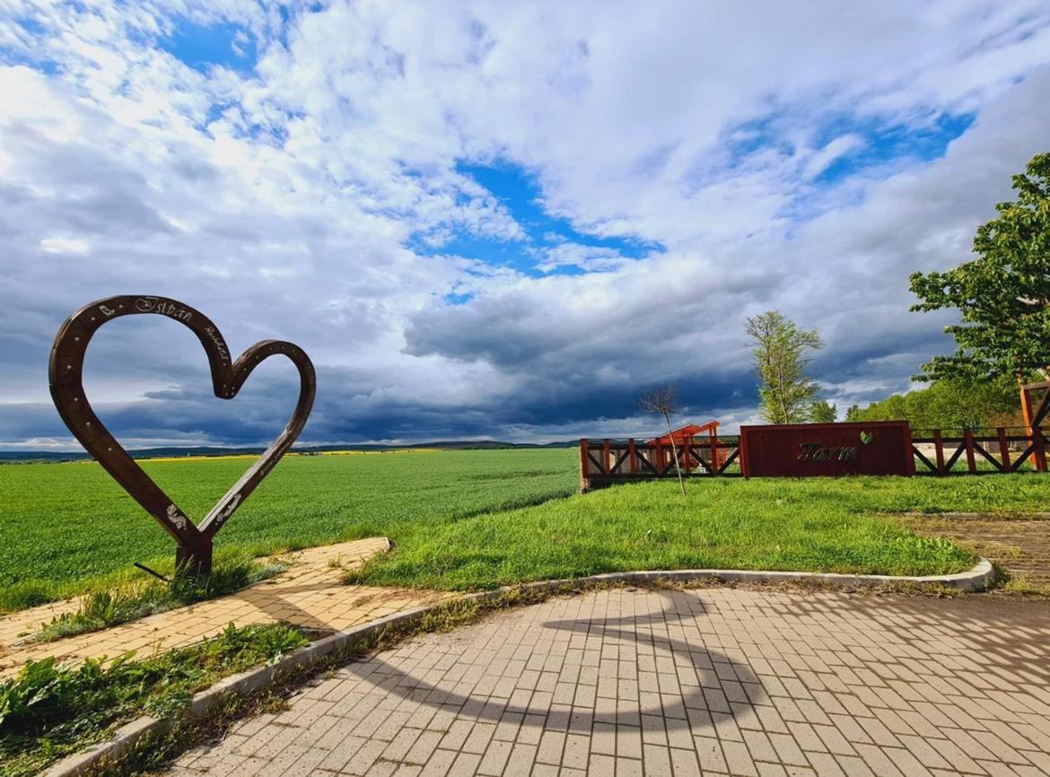 Istvan Parkhotel Es Gasztrofarm Sormas Экстерьер фото